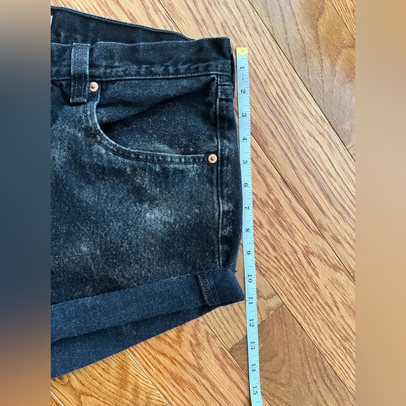 Levi shorts - Picture 6 of 8